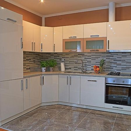 Holiday House Lana Otočac Екстериор снимка