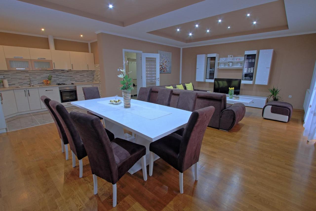 Holiday House Lana Otočac Екстериор снимка