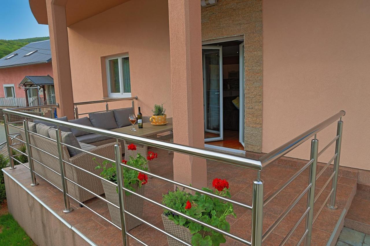 Holiday House Lana Otočac Екстериор снимка