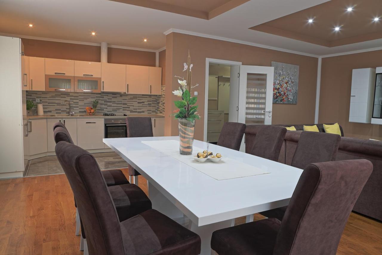 Holiday House Lana Otočac Екстериор снимка