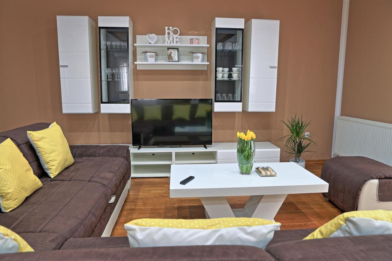 Holiday House Lana Otočac Екстериор снимка